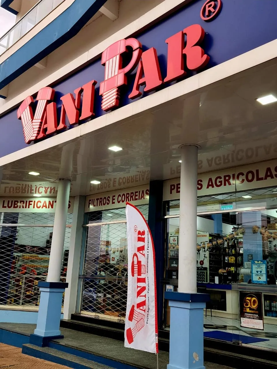 Fachada da loja Vanipar Peças Agrícolas